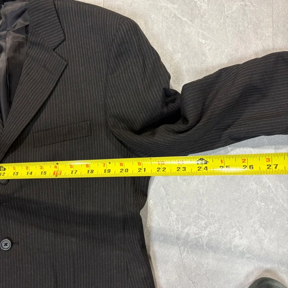 Versini Mens Black Pinstripe Three Button Blazer Jacket Business Formal 4409